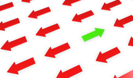 A series of red arrows pointed left and one green arrow pointing right.